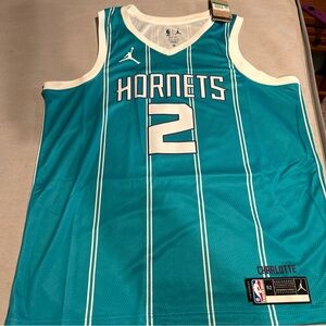 Nike Jordan Charlotte Hornets Lamelo Ball #2 Swingman Jersey Size XL NWT